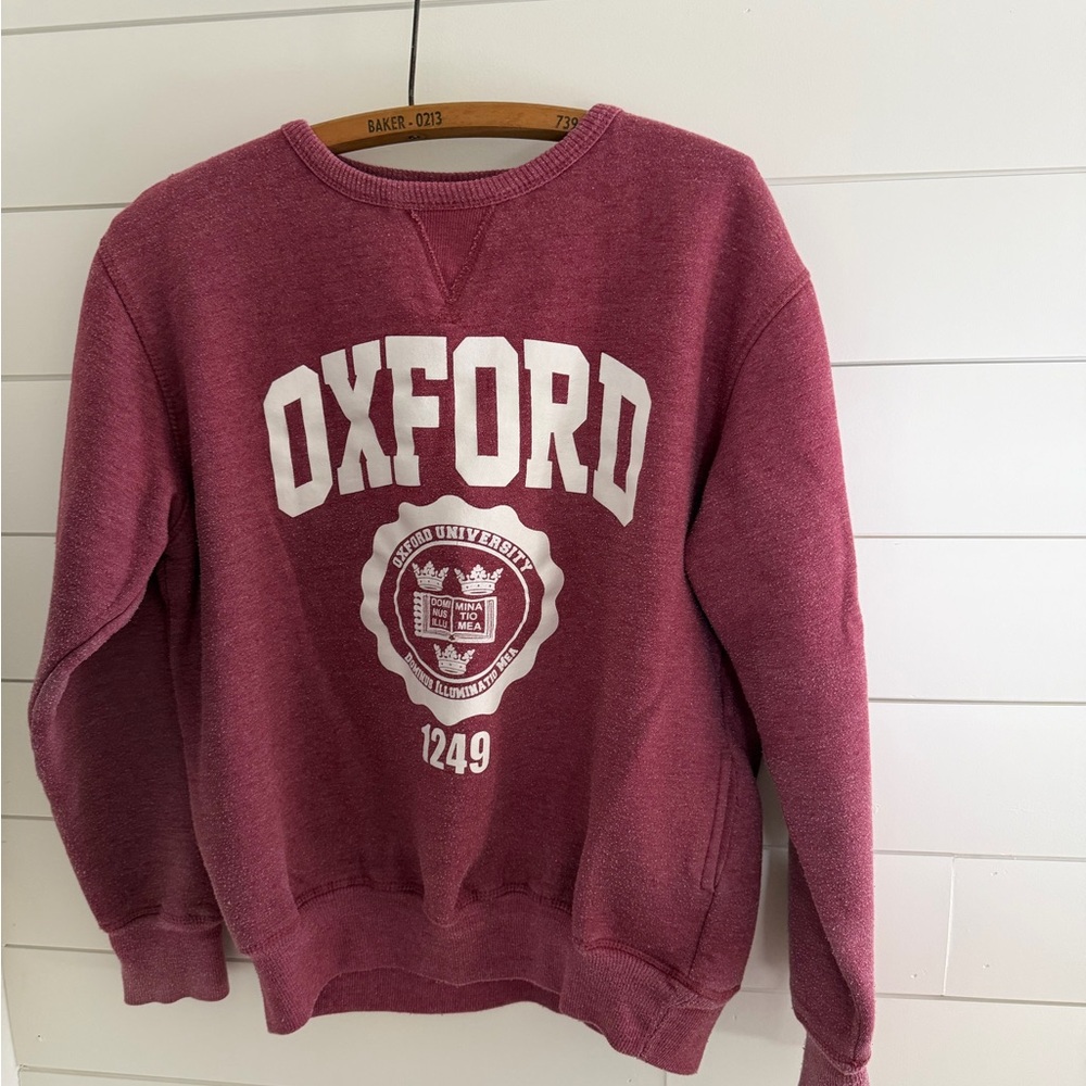 Oxford vintage Maroon Crew Neck sweatshirt with side pocket
Great condition
